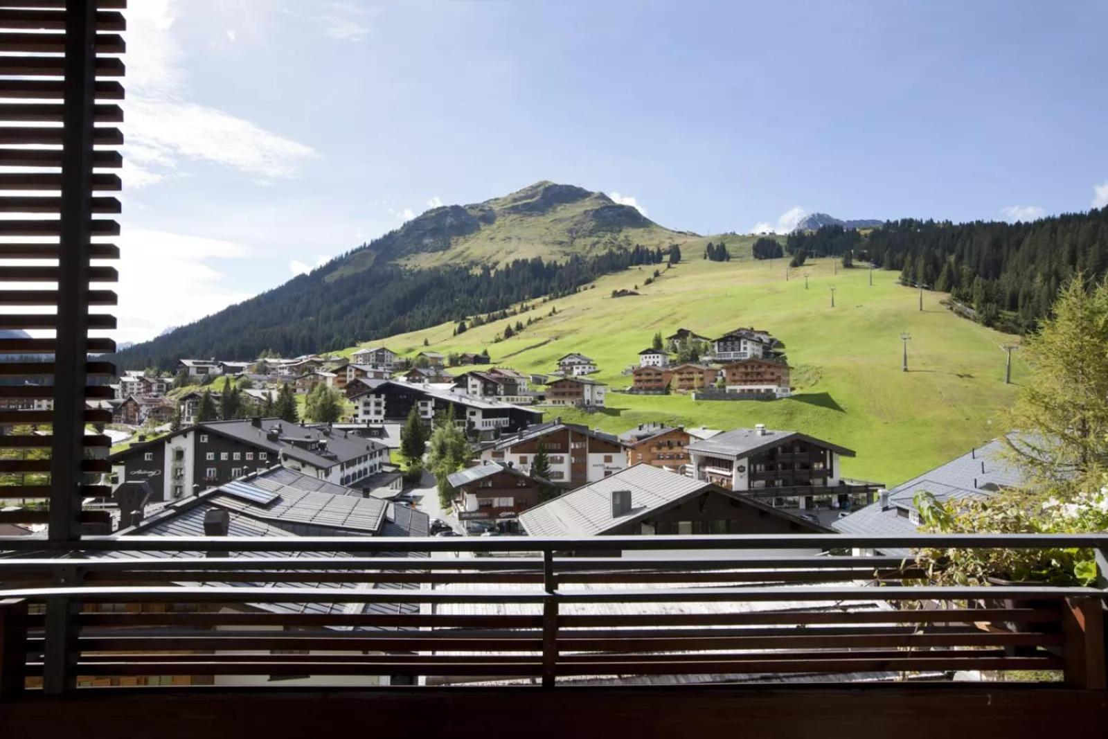 Hotel Berghof เลคอัมอาร์ลแบร์ก ภายนอก รูปภาพ
